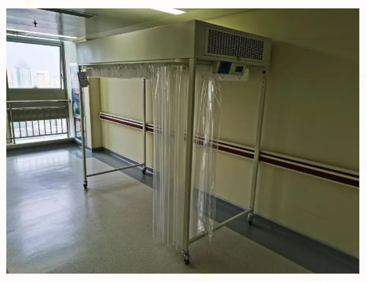 山東省中西醫(yī)結(jié)合醫(yī)院腫瘤中心----層流罩，可移動(dòng)的無(wú)菌保護(hù)傘